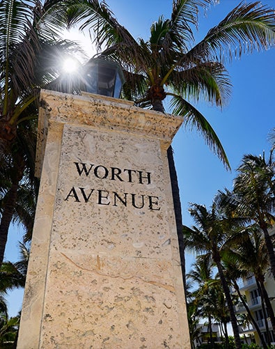 Worth Avenue sign